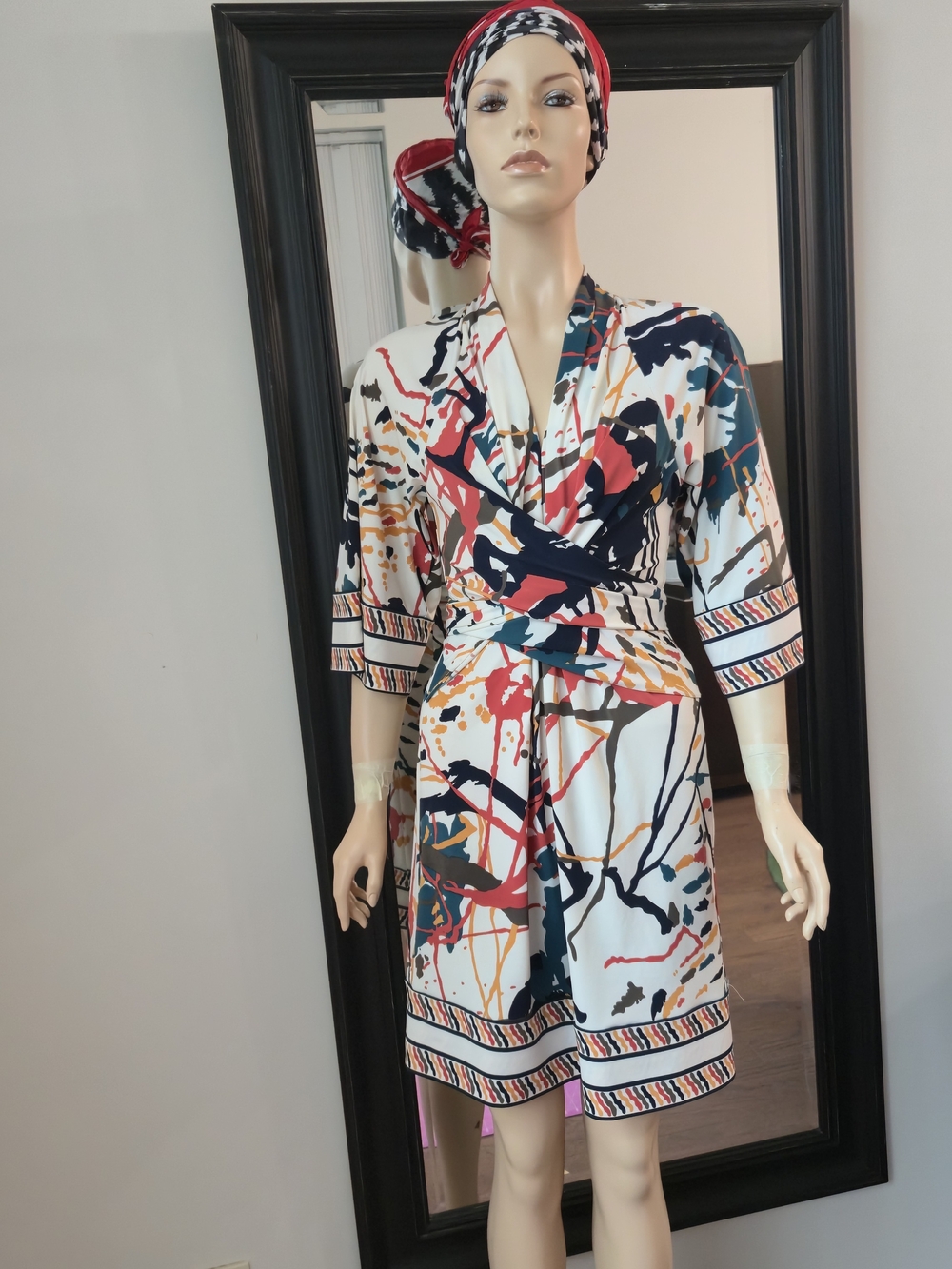 BCBGMAXAZRIA Abstract Print Wrap Mini Dress Size S89